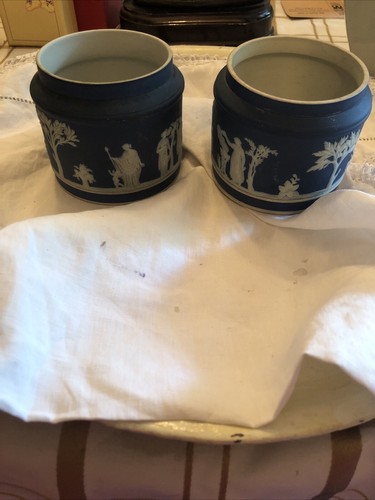 Wedgwood jasperware dark blue - wedgwood,