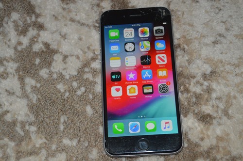 Apple iphone 16gb space - iphone,