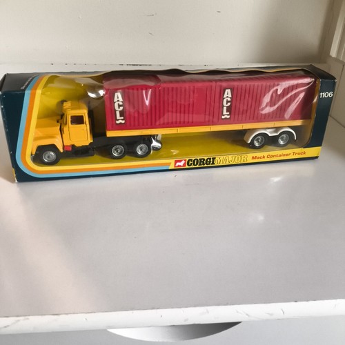 Corgi major 1106 mack - major,