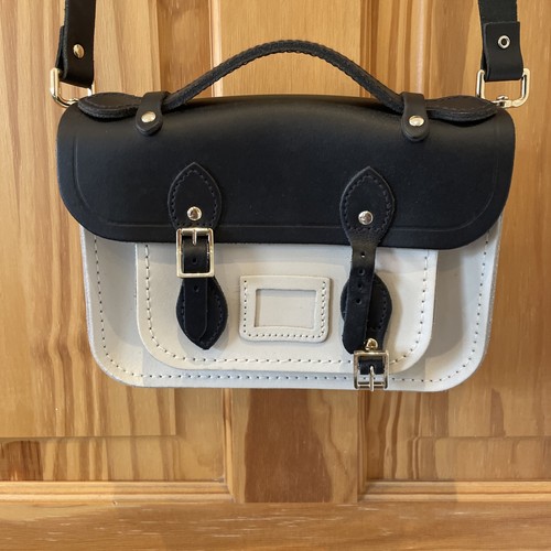 The cambridge satchel company - cambridge,