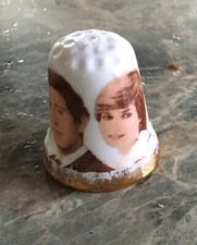 GILDED VINTAGE THIMBLE ~ PRINCE CHARLES & DIANA SPENCER ~ FINE BONE CHINA