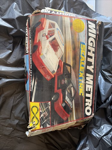 Scalextric mighty metro set - scalextric,