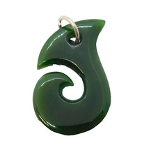 Sterling Silver New Zealand Nephrite Jade Maori Fish Hook Pendant Antique c1920