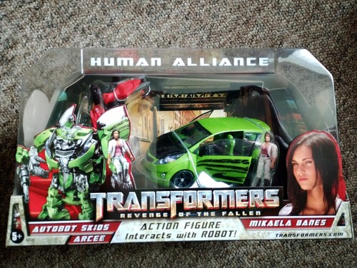 Hasbro transformers human - hasbro,