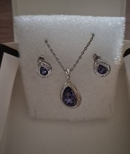 Warren James "Violetta" necklace set with Swarovski crystals. VGC