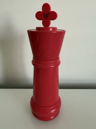 Red chess piece - storage, (