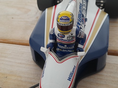Ayrton senna williams - 1:18,