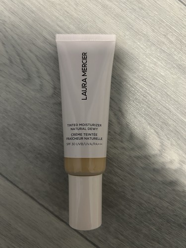 Laura mercier tinted - laura,