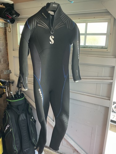 Scubapro definition mens - definition,
