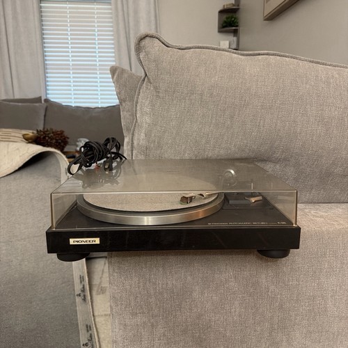 Pioneer vintage turntable - pioneer,