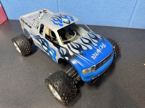 Schumacher menace nitro - nitro, rc
