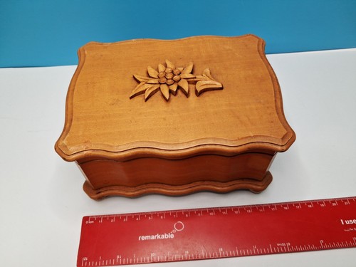 Vintage wooden swiss cuendet - wooden,