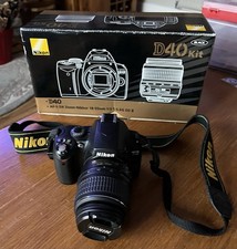 Nikon D40 Digital Camera Kit