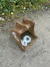 Mini Digger Excavator Digging Bucket 40mm 2.5 - 3 ton 450mm 18" (60)