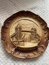 London Tower Bridge Carved Resin Wood Look Plate Decorative Wall plaque