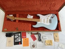 MINT 2001 Fender American Vintage Reissue 1957 Stratocaster - 57 AVRI