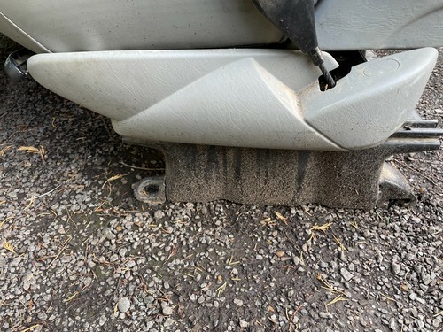 Side trim drivers seat - side,