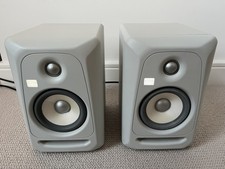 x 2 KRK Rokit 5 White Limited