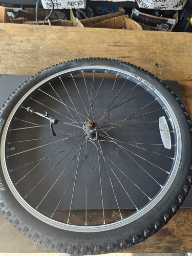 Trek 820 inch front - 820, wheel