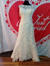 Wedding dress size 16 ivory