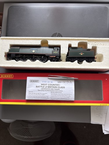Hornby r2385 2 battle - 4-6-2,