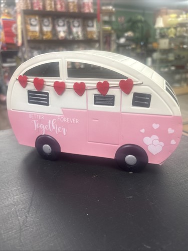 Valentines day camper - day,