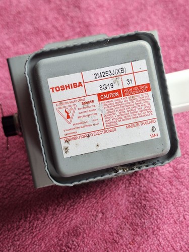 Toshiba microwave magnetron - microwave,