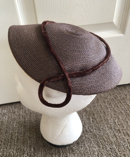 Vtg women hat brown fascinator - vtg,