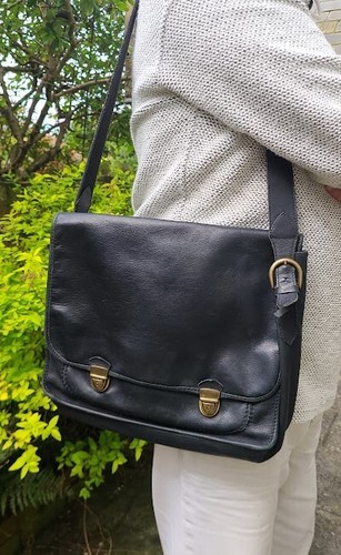 Quality designer shoulder - quality,