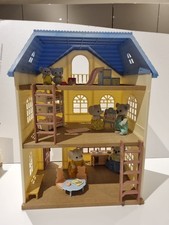 Sylvanian Families Sky Blue Terrace House Gift Set with Elephant & Koala Family