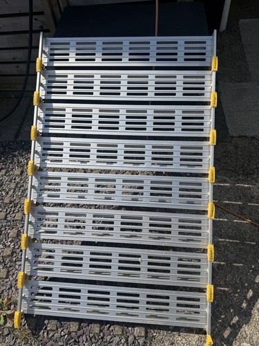 The ramp people 7ft - -,