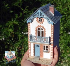 Lunar nouveau house kit - house,