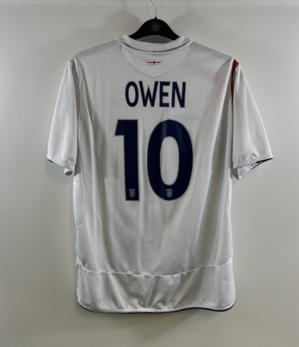 England owen home football - 10,