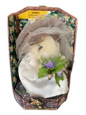 GEMMY Bride Dancing & Singing Hamster -Sings 'The Chapel of Love Special De Luxe
