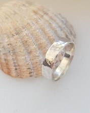 Textured  hammered band 925