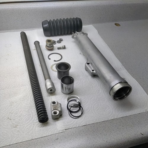 Suzuki gt550 1973 genuine - gt550,