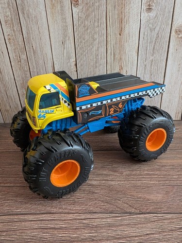 Hot wheels haulin - wheels, haulin'