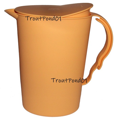 Tupperware pitcher quart - pitcher,