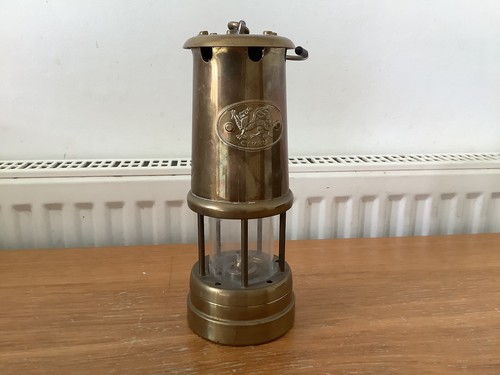 Welsh cymru brass miners - cymru,
