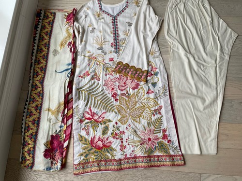 Embroidered cotton satin - embroidered,
