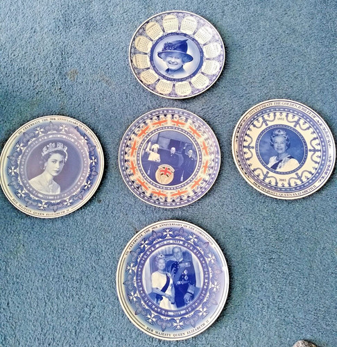 Commemorative queen - 5,