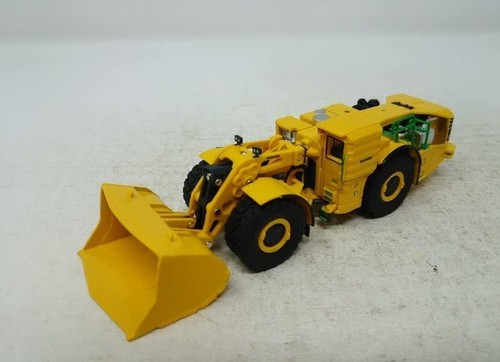 Komatsu official diecast - komatsu,