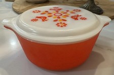 VTG Pyrex 1.5 Pint Casserole