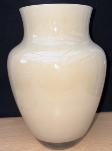 Oyster cream lustre - cream, baluster
