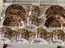 Cased royal crown derby - derby, imari