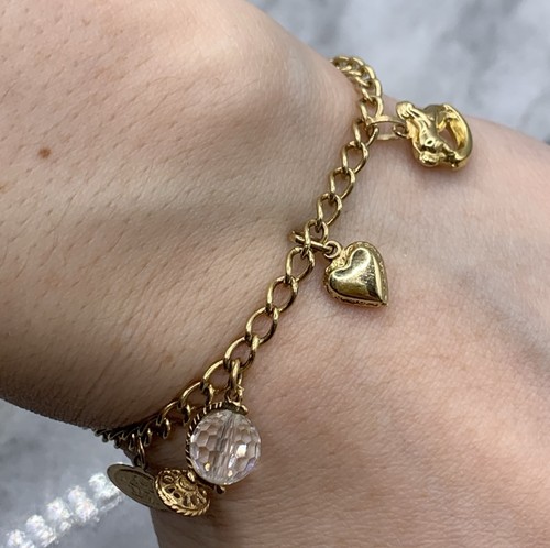 Gold padlock charm - 9, ct