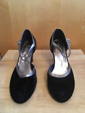 TU Womens (4) Black Velvet Silver Trim Side Buckle Shoes 3.5" Heel New No Tags