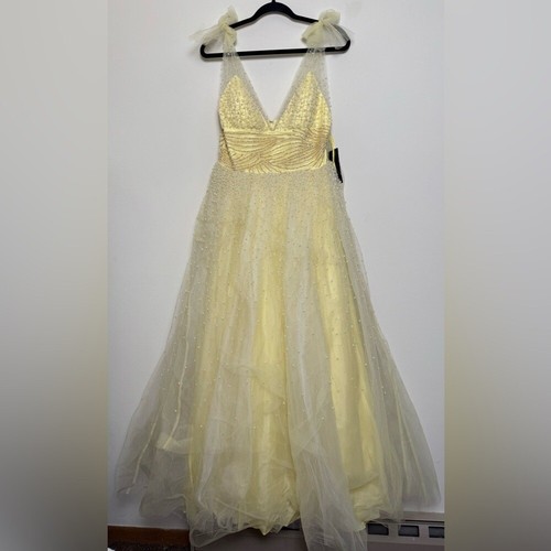 Nwt terani couture - nwt,