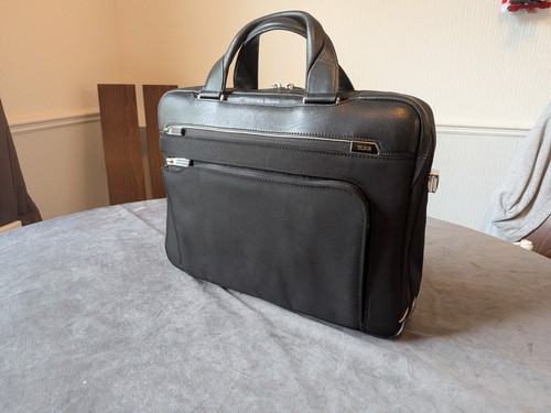 Tumi arrive black - tumi,