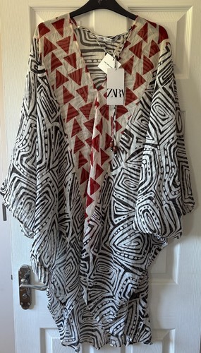 Bnwt gorgeous print zara - print,